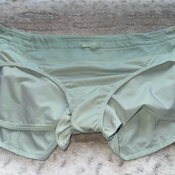 Lululemon Speed Up Short *2.5" in Mystic Mint Size 10 - Picture 7 of 16